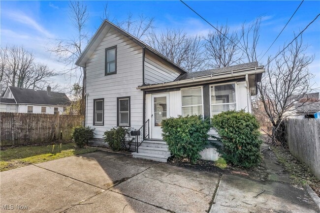 Photo - 786 E 156th St Unit Back