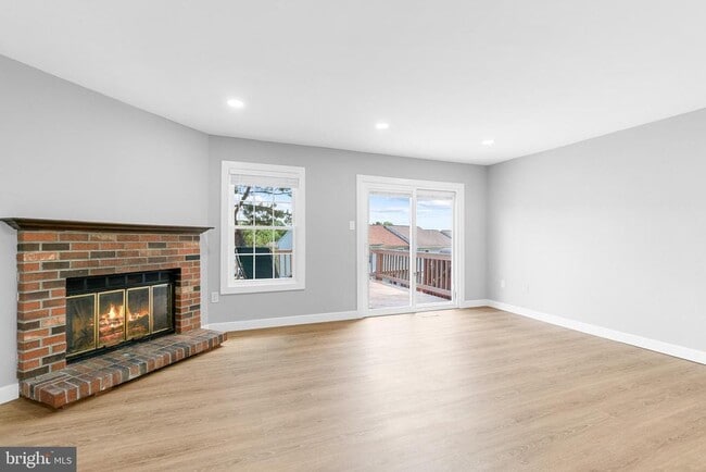 Photo - 11409 Berland Pl
