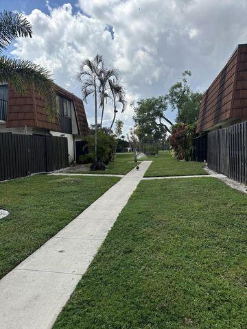 Photo - 2201 White Pine Cir