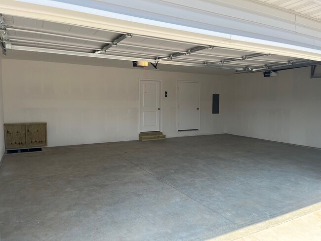 Photo - 287 W Granada St