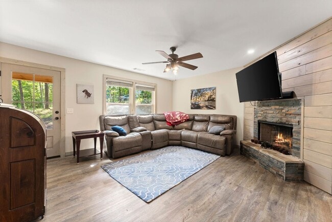 Photo - 309 Fowler Creek Dr