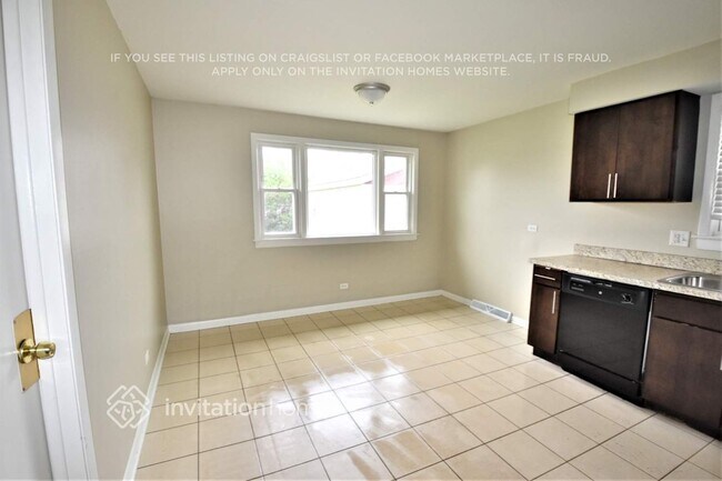 Photo - 5846 81st Pl