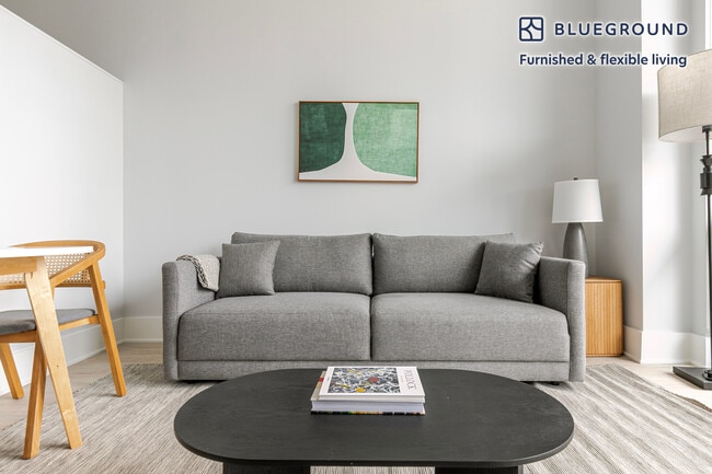 Photo - 812 W Adams St Unit FL5-ID1254