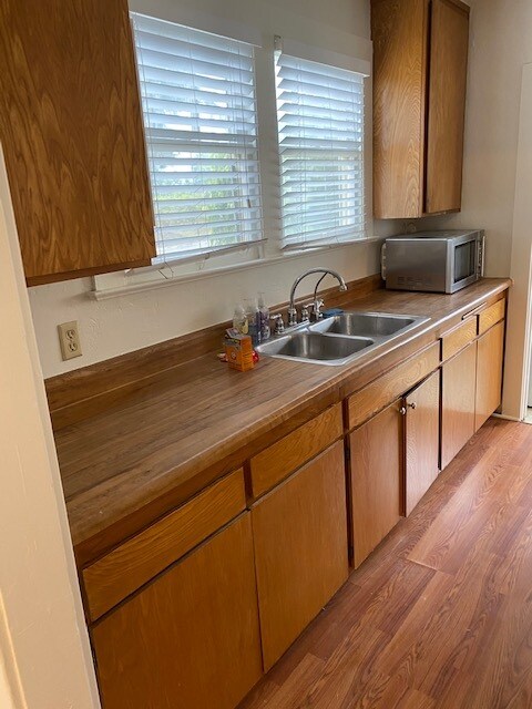 Photo - 190 Sequoia Ave