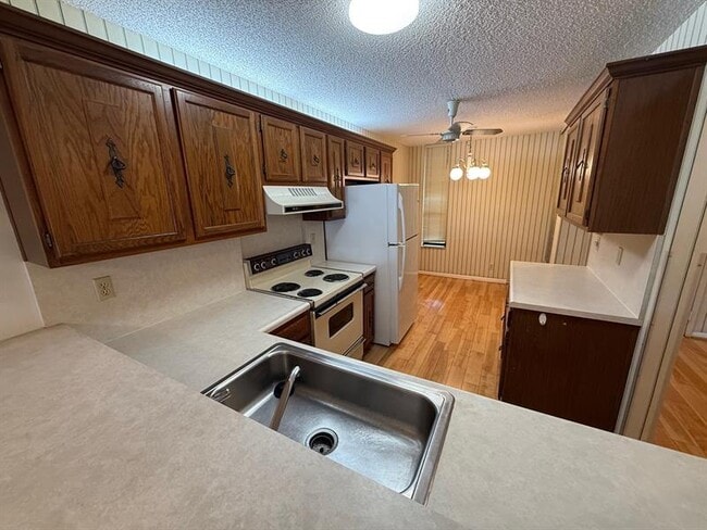 Photo - 6215 Coral Lake Dr Unit 203