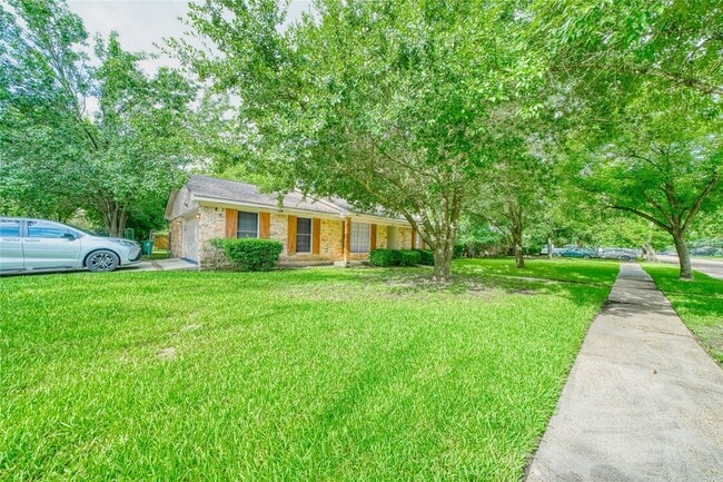 Photo - 5911 Dawnridge Dr