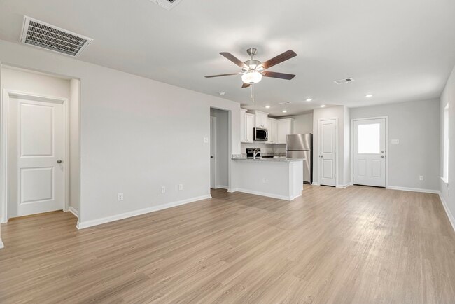 Photo - 7522 Thrips Ln