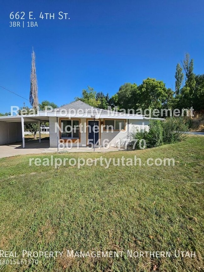 Photo - 662 4th St S