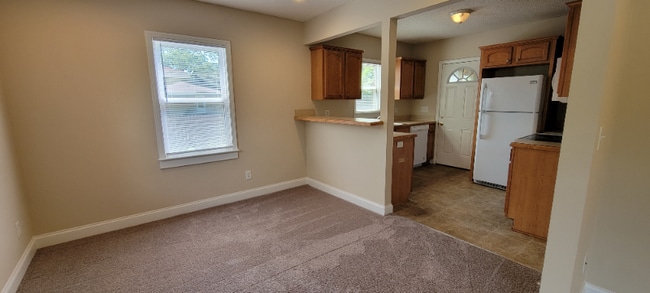 Photo - 2506 E 4th St