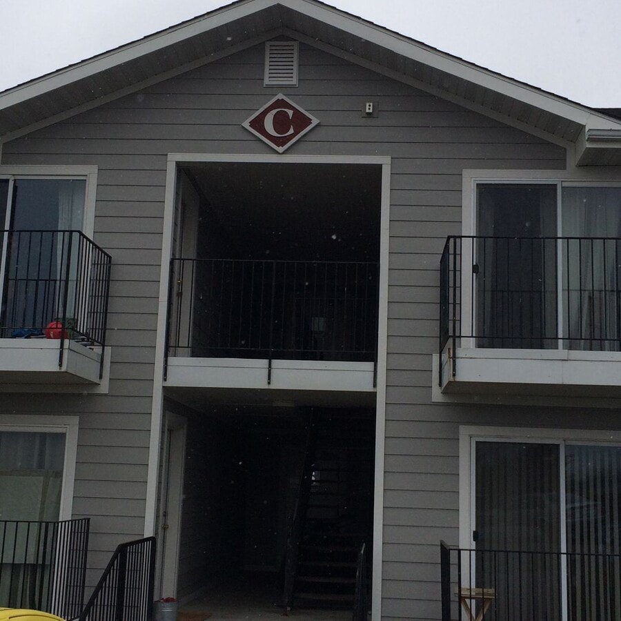 Photo - 2 Bedroom, 1 Bath duplex on College Hill!