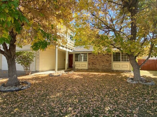 Building Photo - Amazing Central Sparks House - 5 Bedroom, 3 Full Baths
