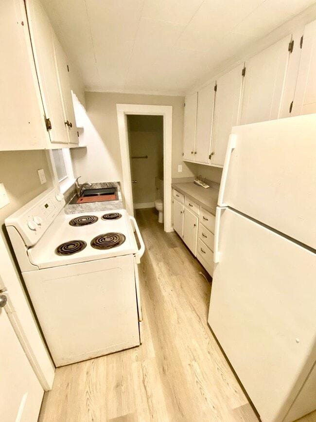 95 W Elm St Unit 7