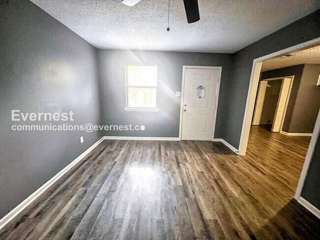 Photo - 300 Bellewood Ln Casa Adosada