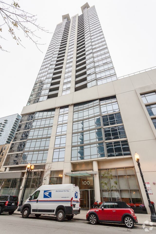 Building Photo - 100 E 14th St Rental