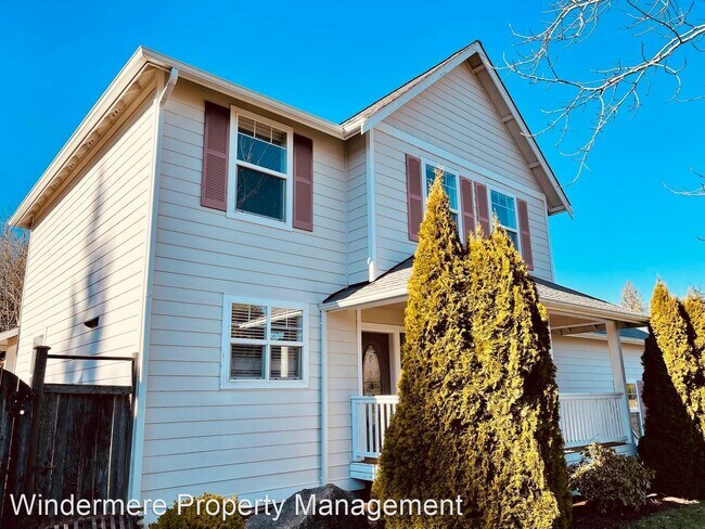 Photo - 3 br, 2.5 bath House - 1268 NE Cameo Ct