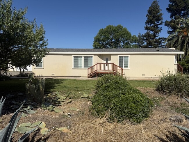 Photo - 5791 Turner Way