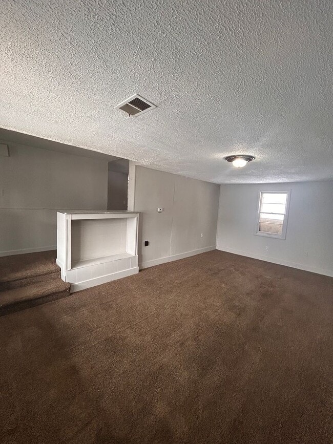 Photo - 815 Harmar St