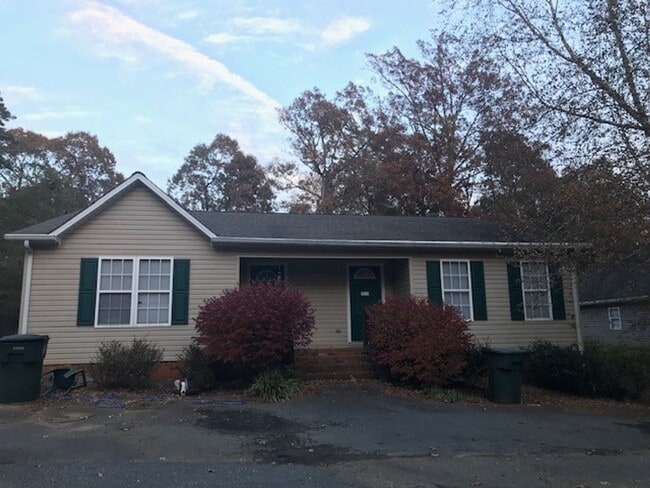 Building Photo - 1305 Unit 2956-B