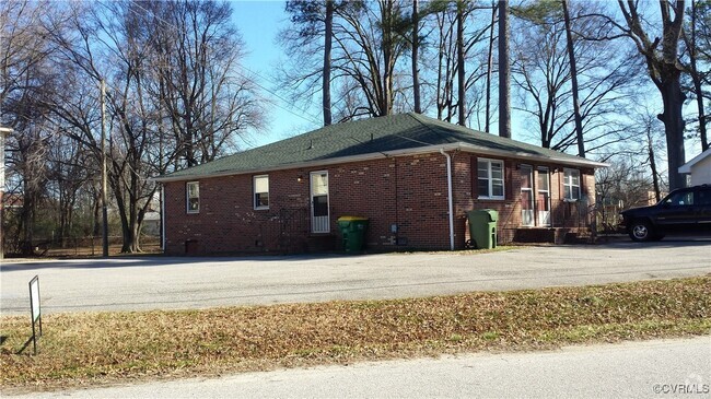 Building Photo - 901 Cedar Level Rd Rental