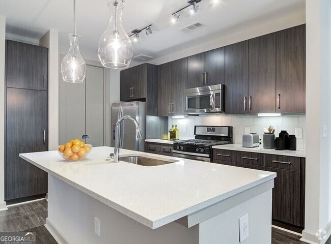Building Photo - 2144 Peachtree Rd NW Unit 0424 Rental