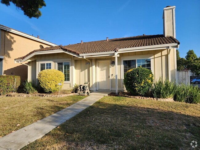 Building Photo - Nor Cal Realty, Inc - 3 Bedroom 2 Bath Hou... Rental