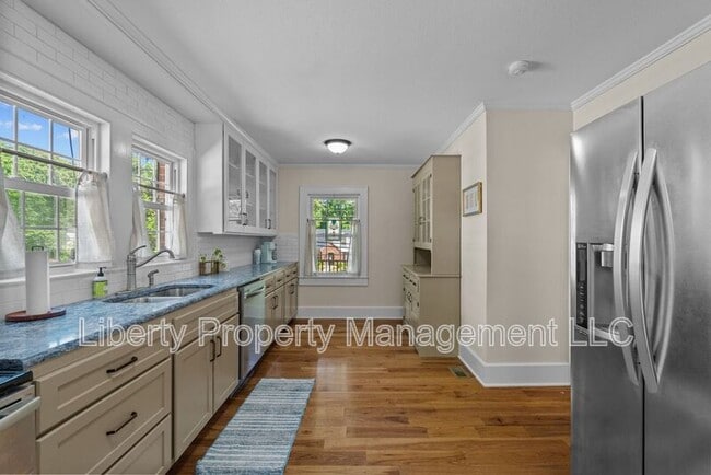 Photo - 619 Sunset Dr