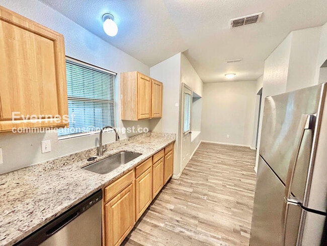 Photo - 146 Creek Cove Dr