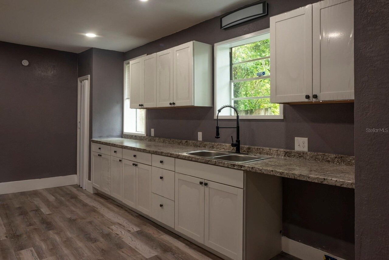 Photo - 7811 E Watson St