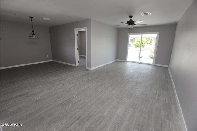 Photo - 10631 W Salem Dr