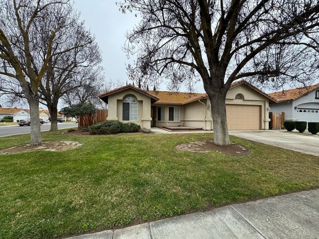 Photo - REDUCED! Beautiful Home with Pool and Pool Service Included!