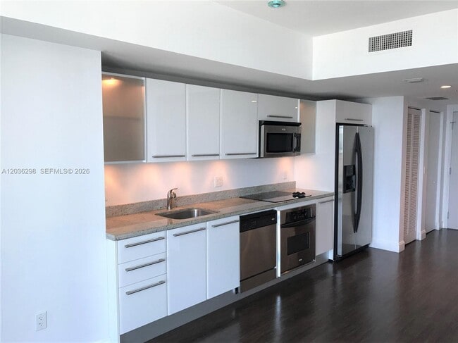 Photo - 185 SW 7th St Unit 3806