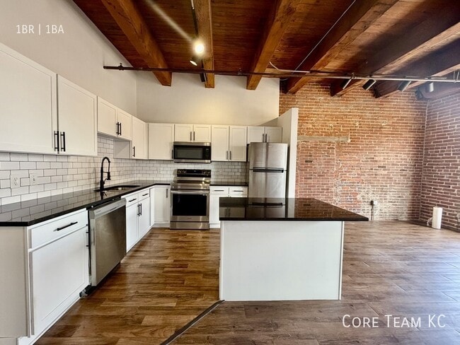 Photo - 204 Walnut St Unit 311