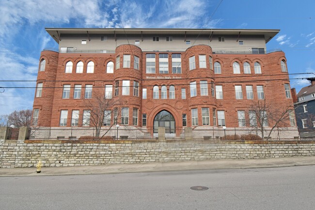 Photo - 2700 Ashland Ave Townhome