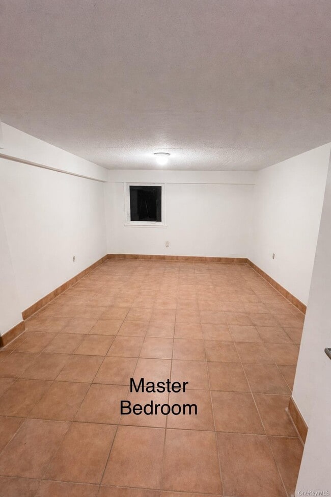 Photo - 278 Mile Square Rd