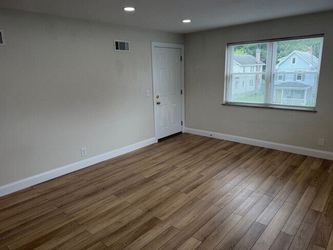 Photo - 5653 Bramble Ave Unit 3