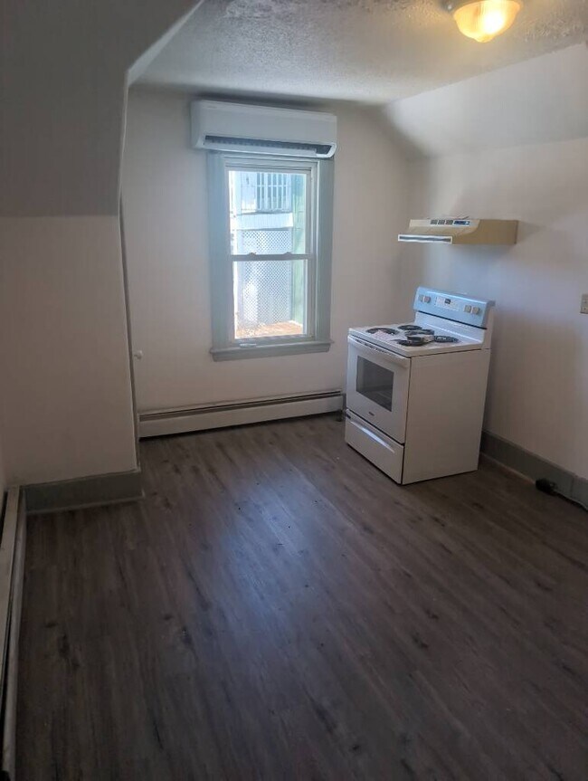 35 Spruce St Unidad 2