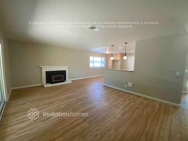 Photo - 118 Croydon Ct