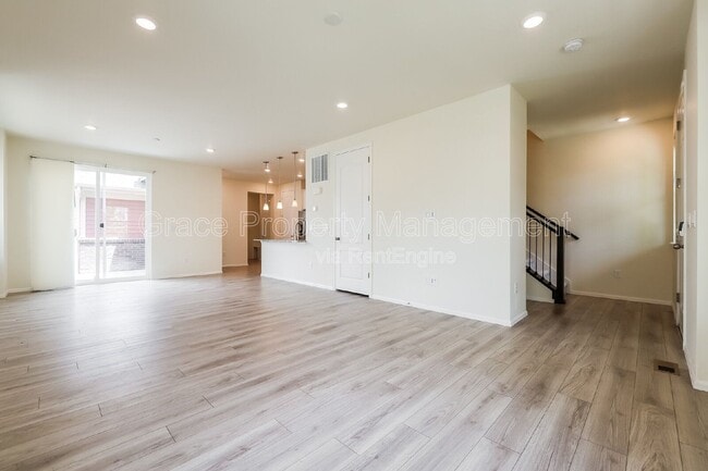 Photo - 17626 Olive St
