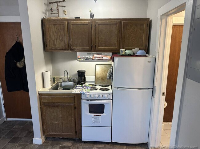 Photo - 582 Cambridge St