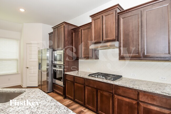 Photo - 2811 Winchester Ave