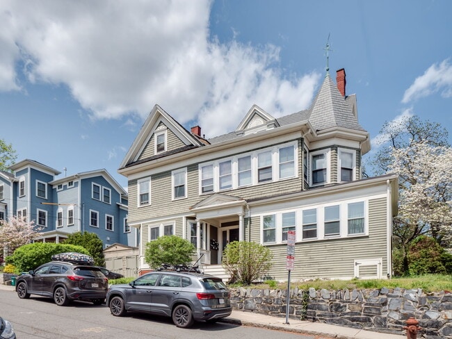 Photo - 3 Monmouth St