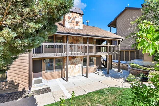 Photo - 3615 N Wolf Ldg Dr