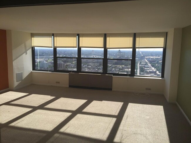 Photo - 1560 N Sandburg Ter Unit 3709