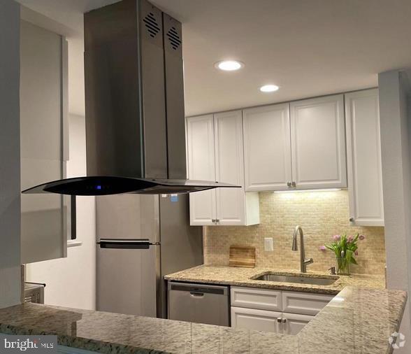 Building Photo - 1540 Lincoln Way Unit 202 Rental
