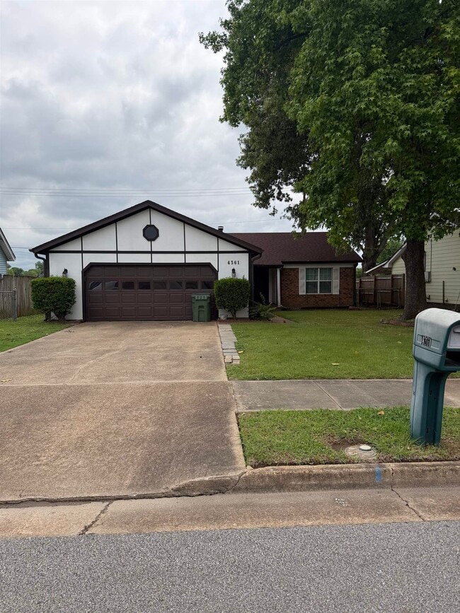 Building Photo - 4361 Bennett Wood Dr