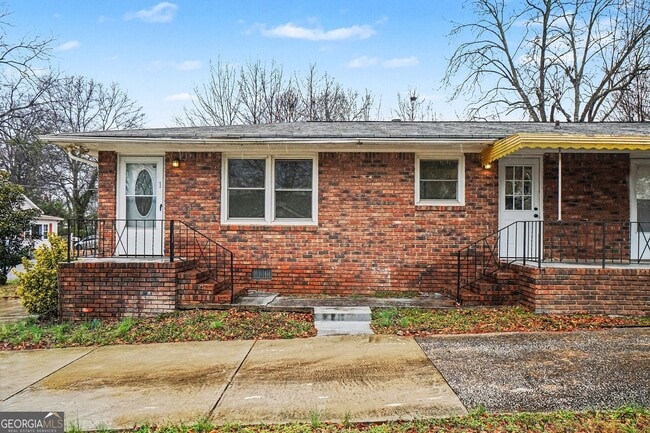 Building Photo - 2874 Cheney St