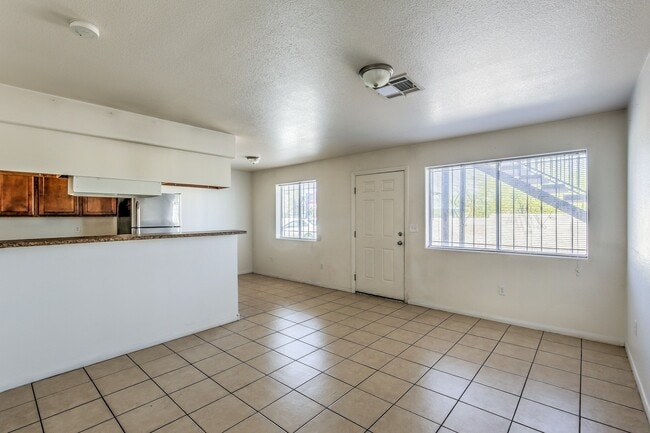 Photo - 3131 N Walnut Rd Unit C