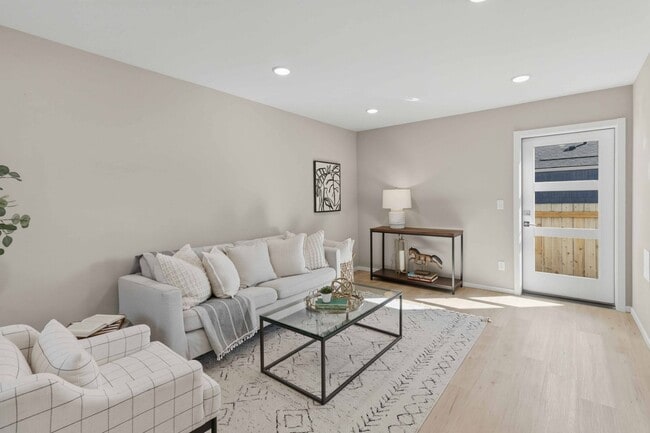 Photo - 3Bd/3Ba Seattle Home