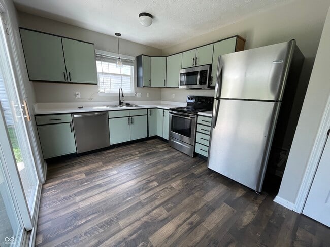 Photo - 2014 Tourmaline Dr