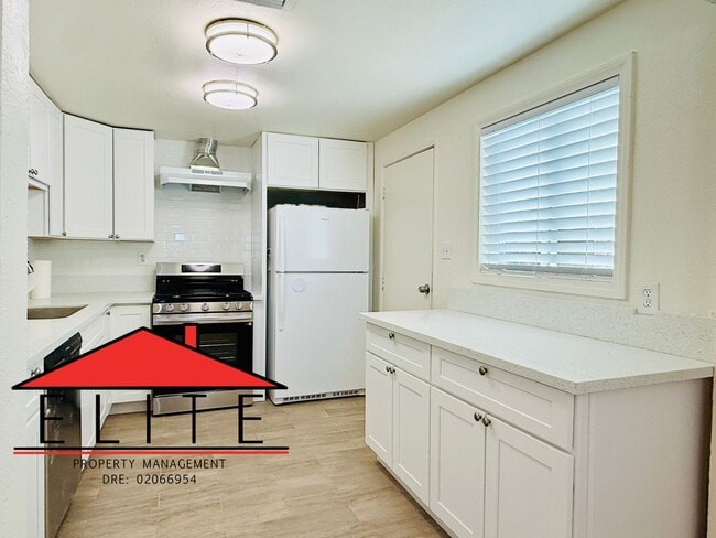 Photo - 332AL Unidad #1